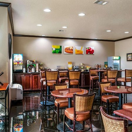 Quality Inn & Suites Slidell Exterior photo