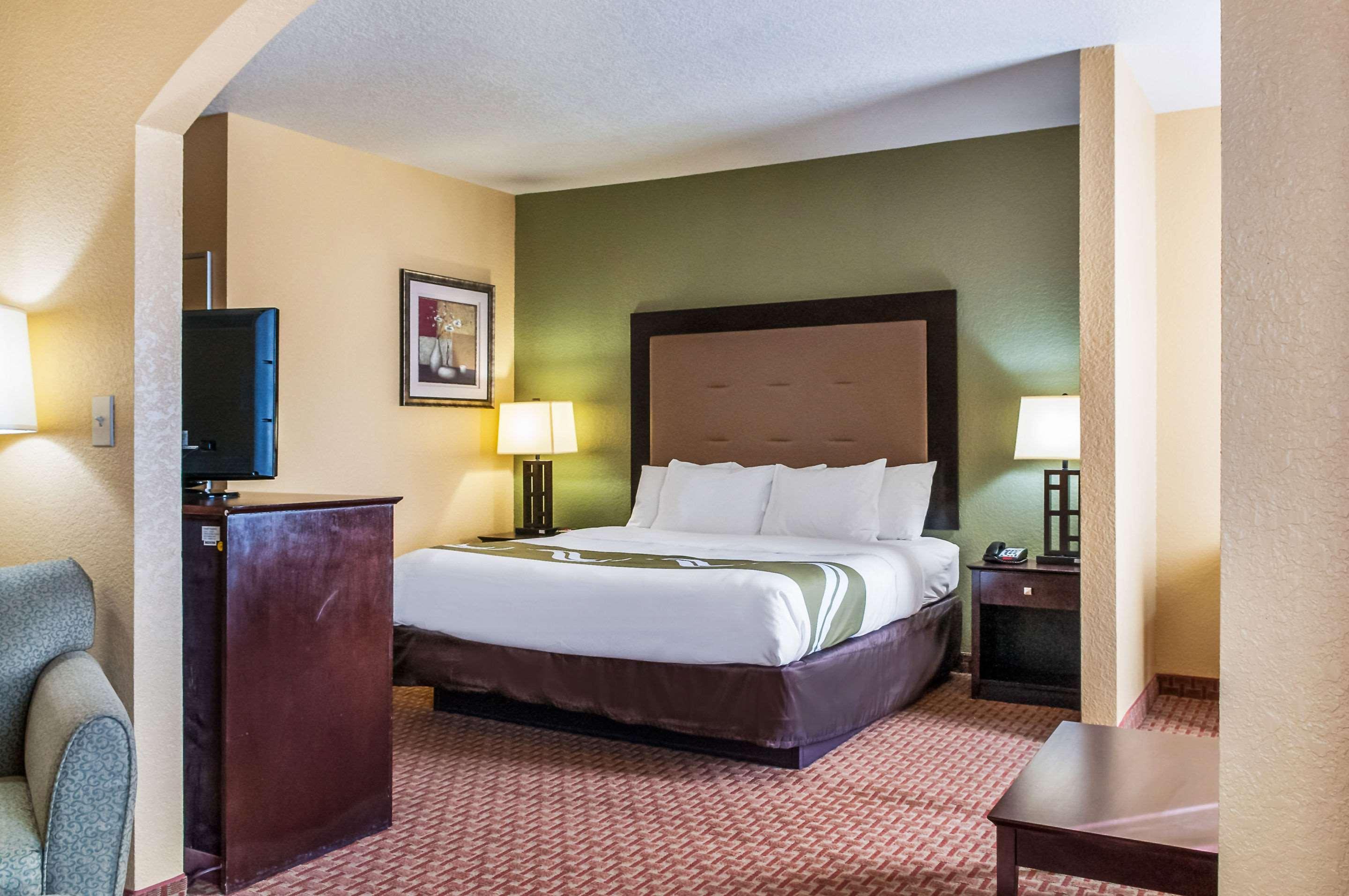 Quality Inn & Suites Slidell Exterior photo