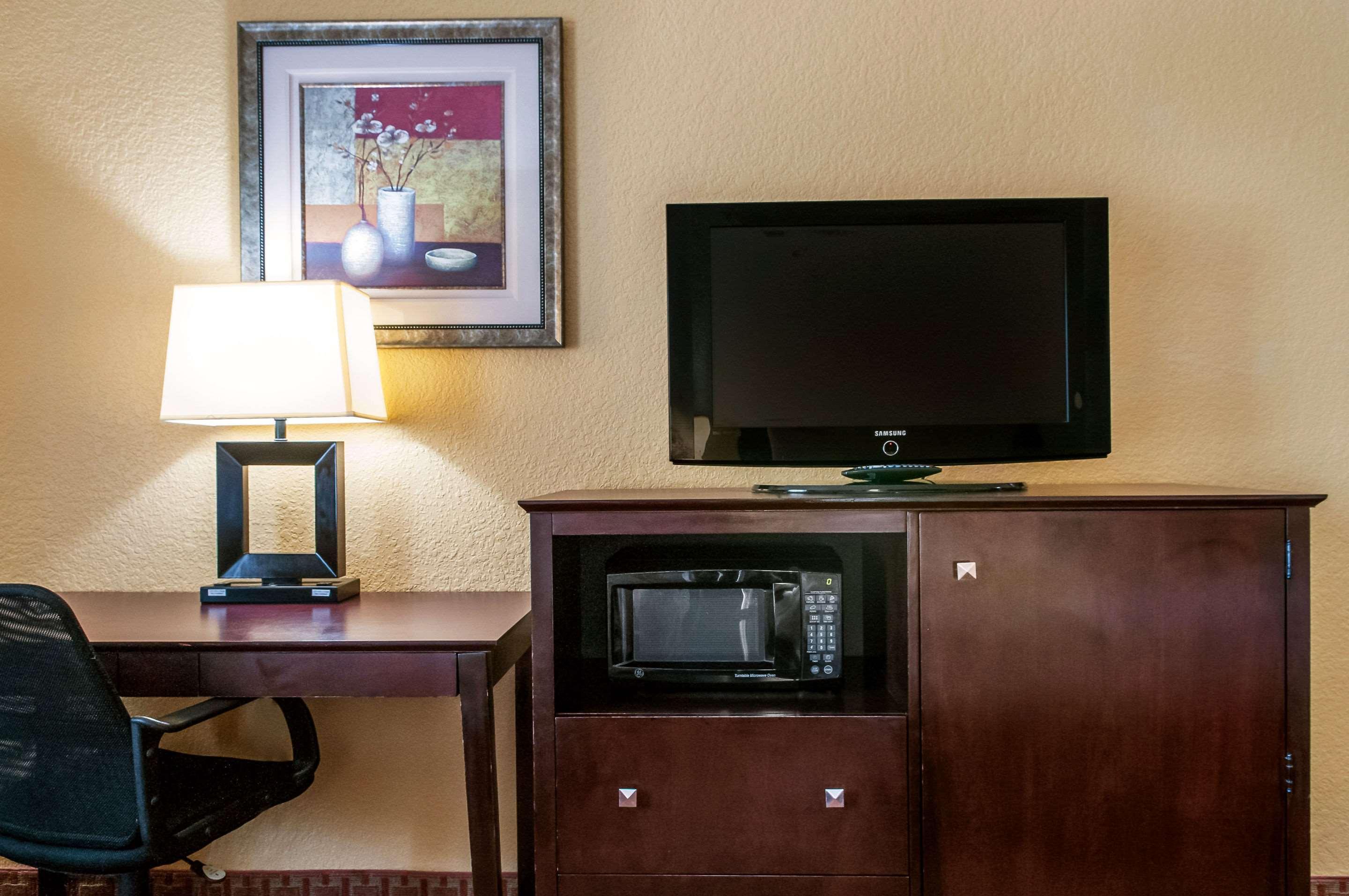 Quality Inn & Suites Slidell Exterior photo