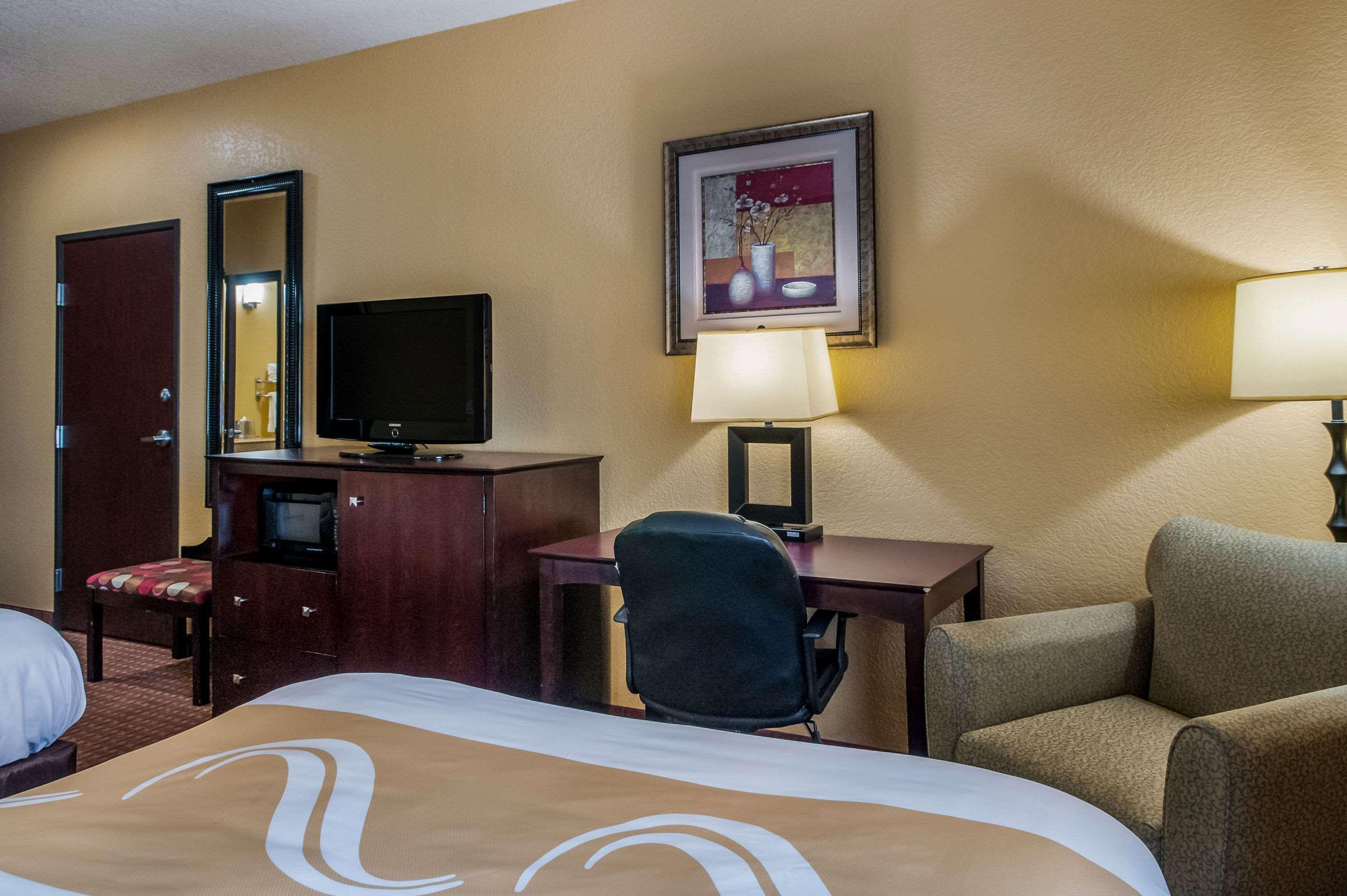 Quality Inn & Suites Slidell Exterior photo