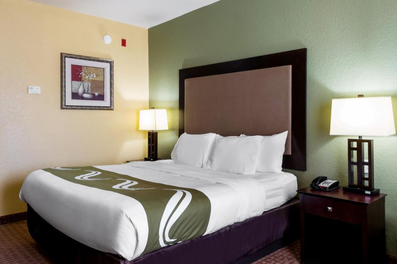 Quality Inn & Suites Slidell Exterior photo