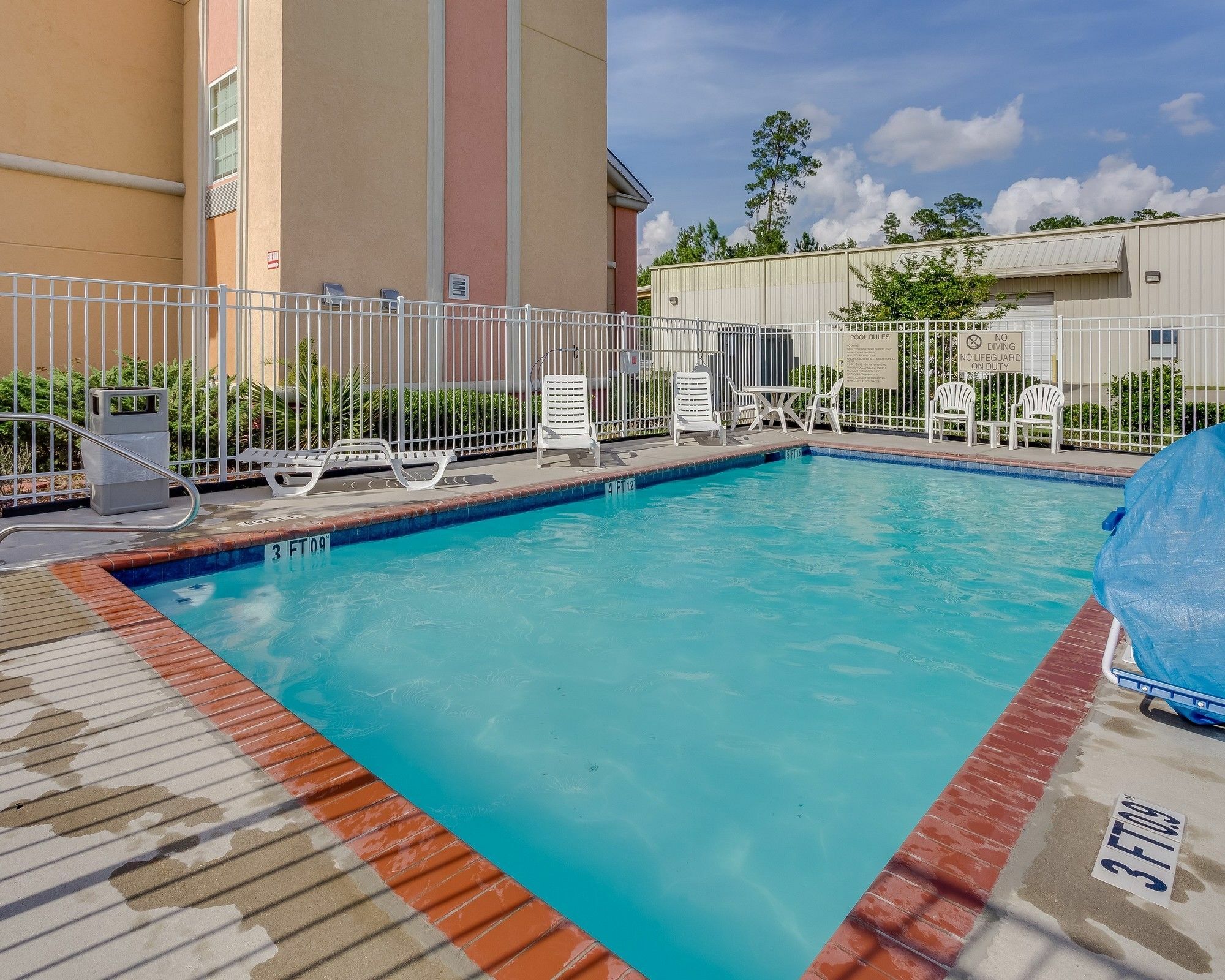 Quality Inn & Suites Slidell Exterior photo