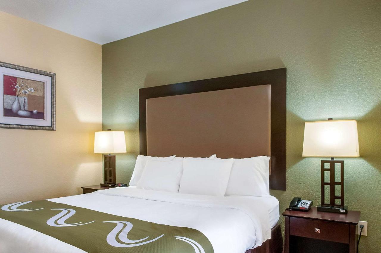 Quality Inn & Suites Slidell Exterior photo